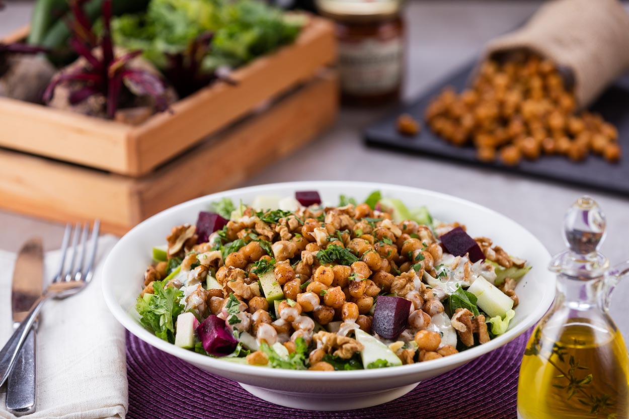 Nohutlu Kale Salata