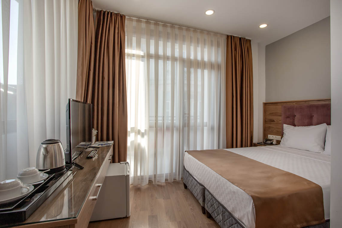 West Palace Hotel