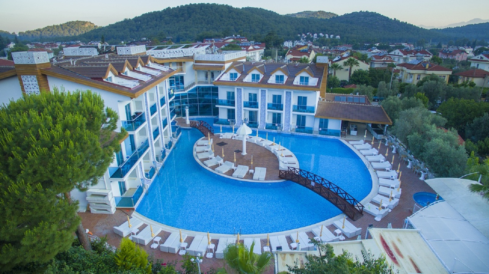 Ocean Blue High Class Hotel & Spa