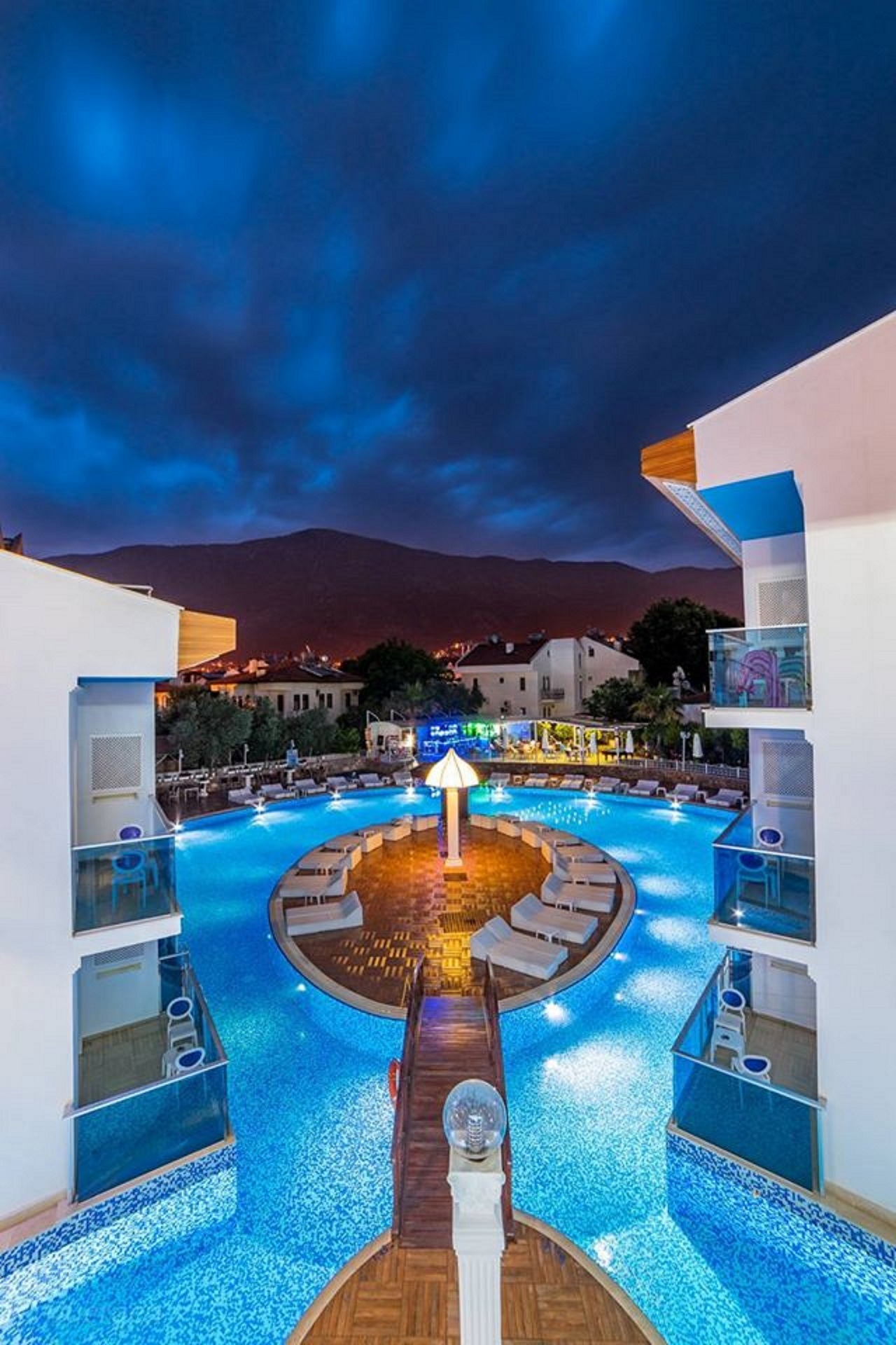 Ocean Blue High Class Hotel & Spa