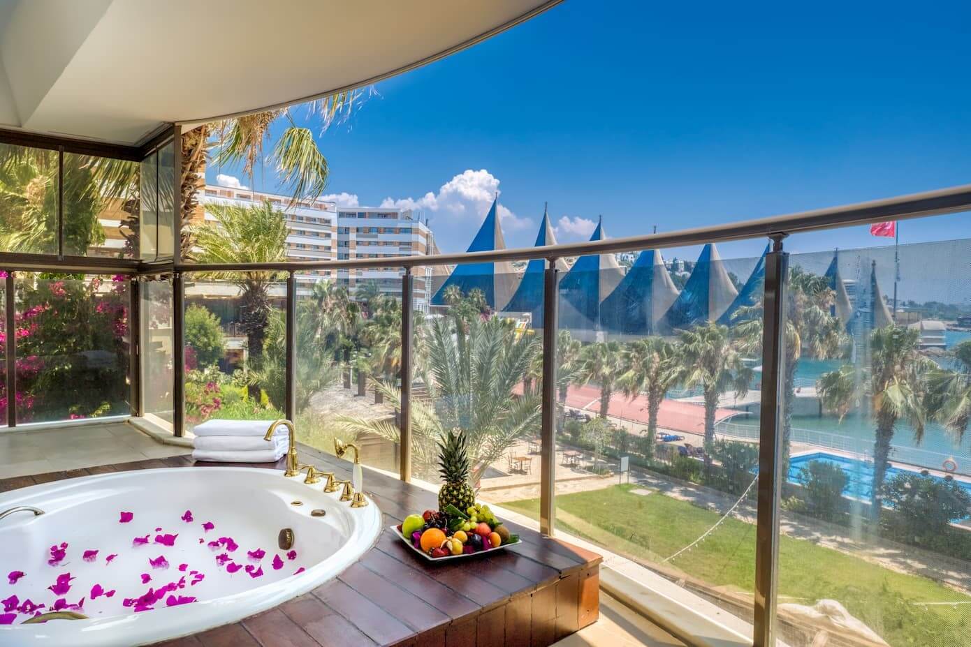 Adin Beach Hotel - 4