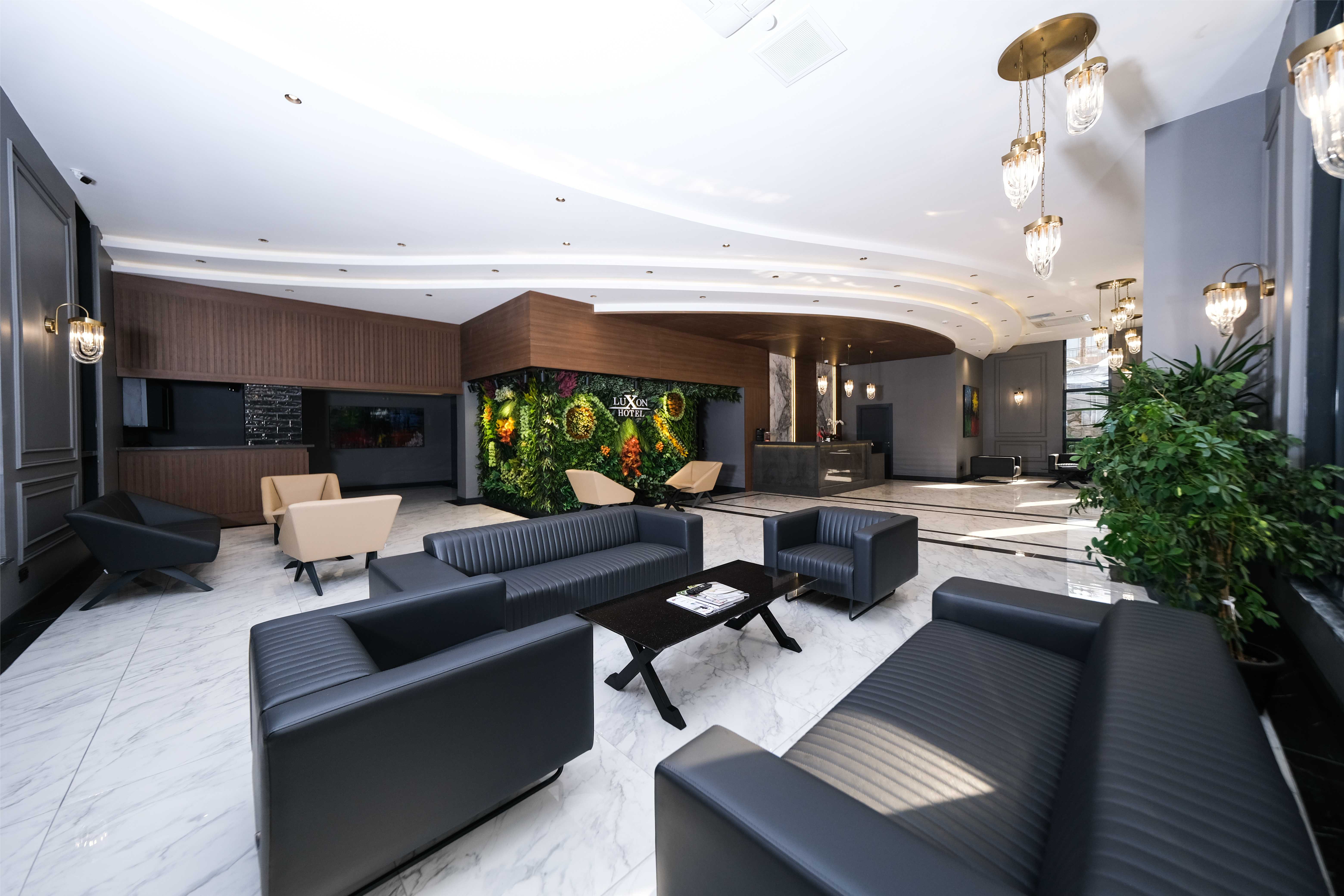 Luxon Hotel