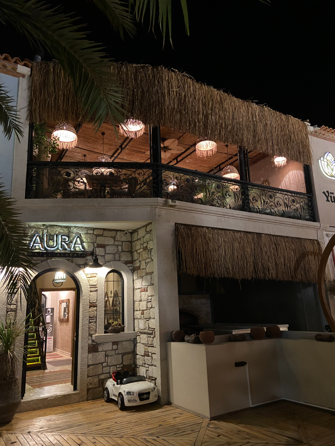 Alaçatı Aura Plus Otel