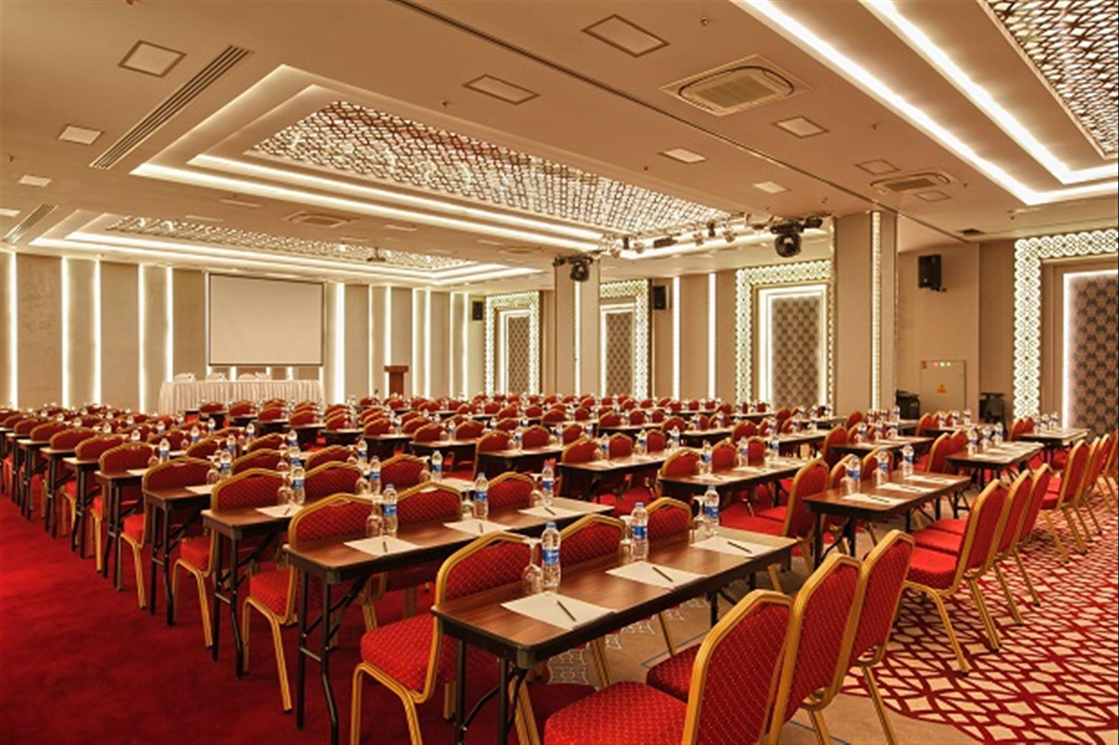 Demonti Otel